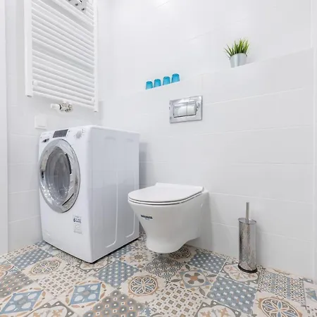 Apartment Stylish 3city With Parking In By Renters *