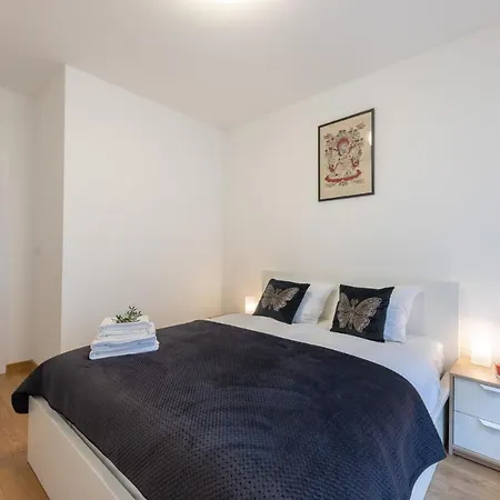 Stylish 3city With Parking In By Renters Gdansk